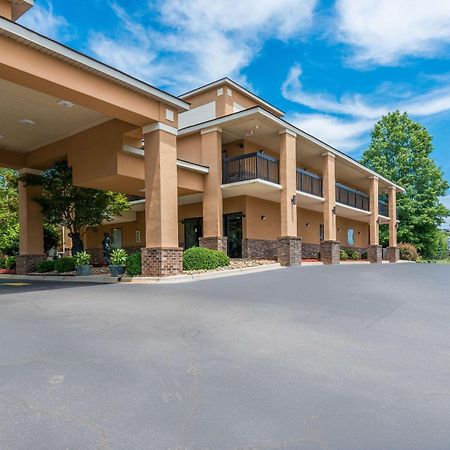 Quality Inn & Suites Rockingham Eksteriør billede