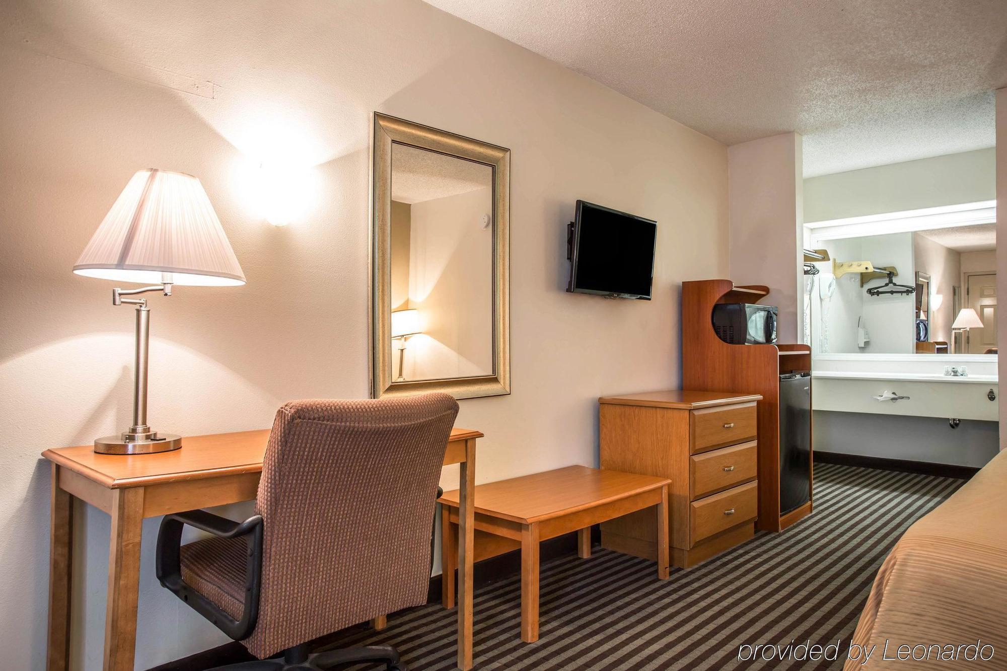 Quality Inn & Suites Rockingham Eksteriør billede