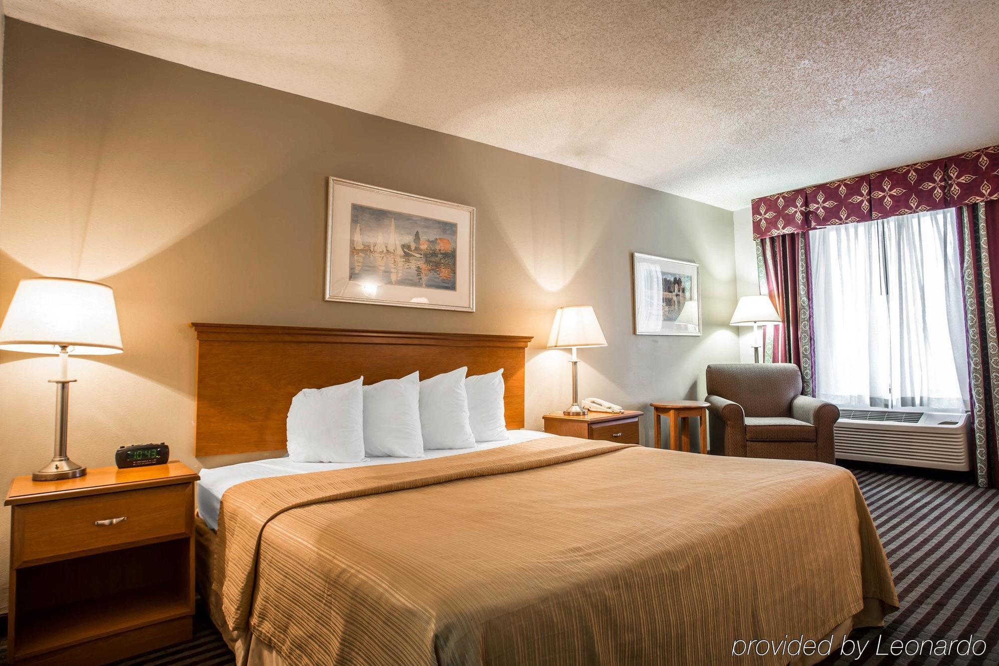 Quality Inn & Suites Rockingham Eksteriør billede